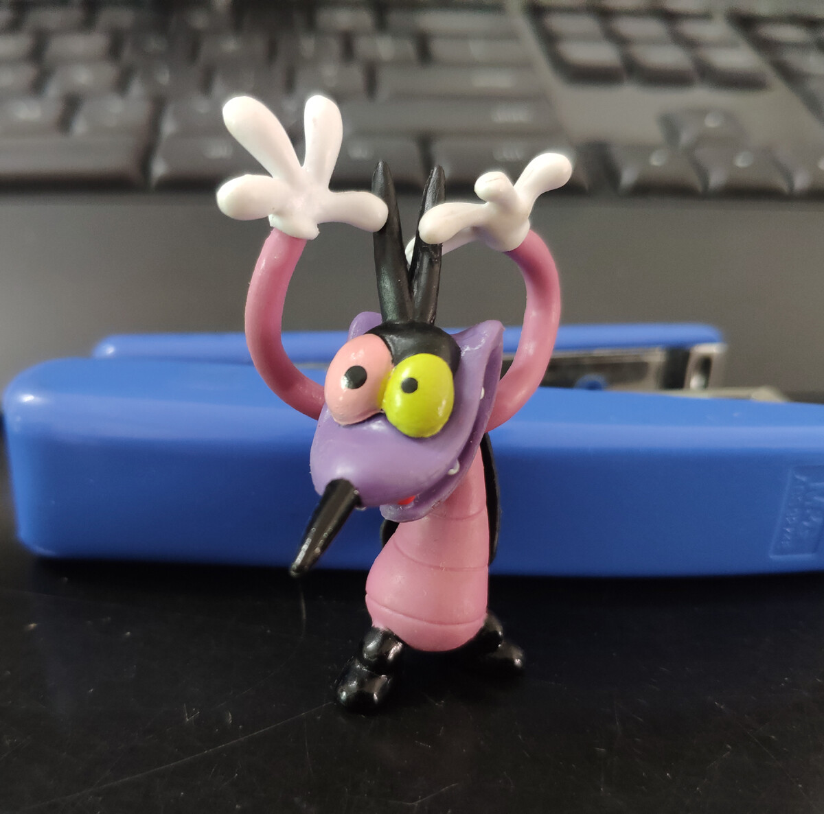 Figure Oggy and the Cockroaches toy dolls oggy olivia jack