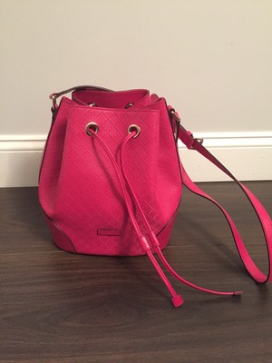 gucci diamante bucket bag