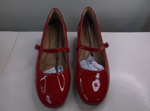 RED Patent Low Heel Mary Janes 8 M New in the Box - Picture 2 of 6