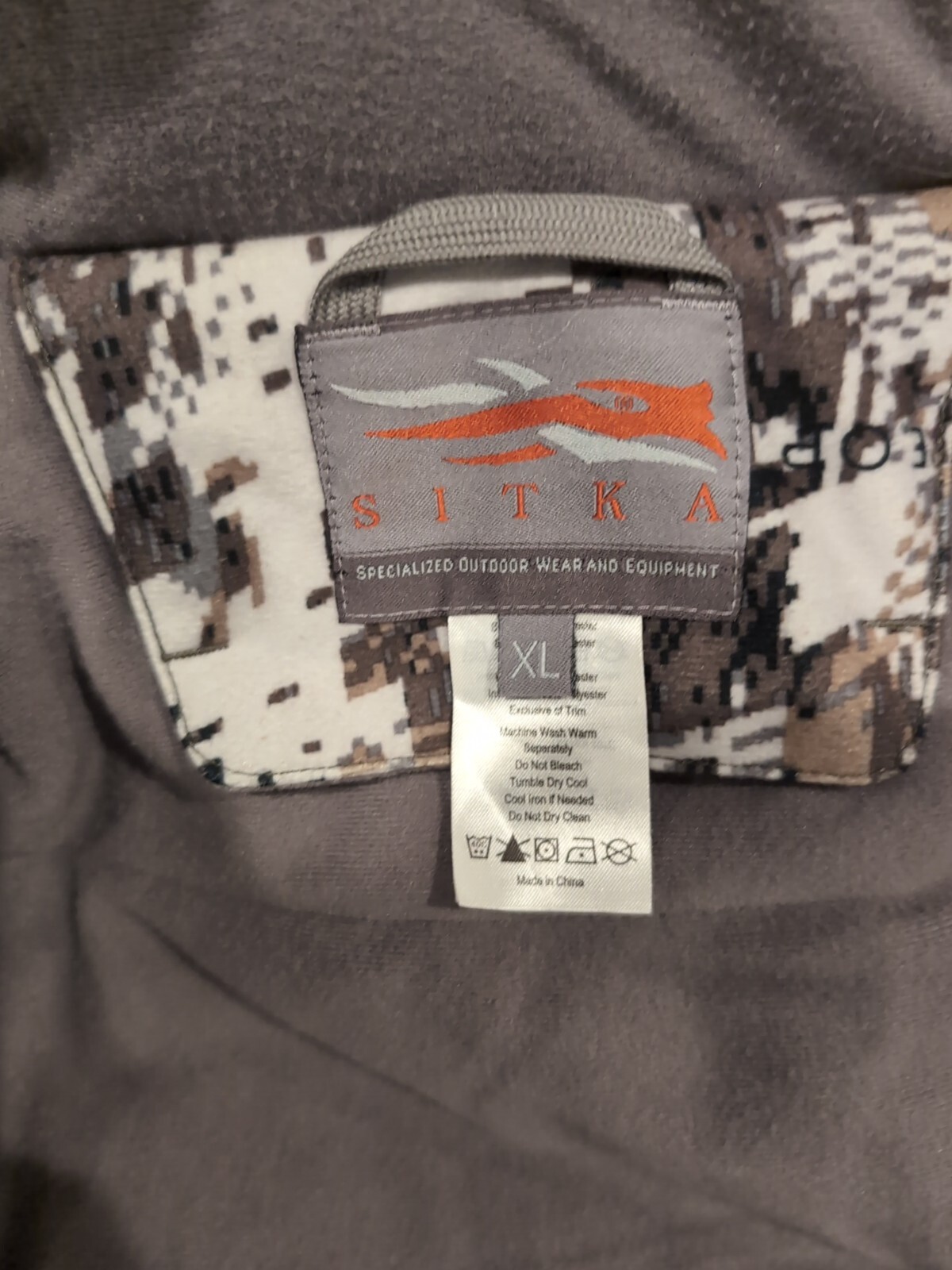 Sitka Fanatic Jacket XL EV2 Whitetail Gore Windstopper; Excellent! Free