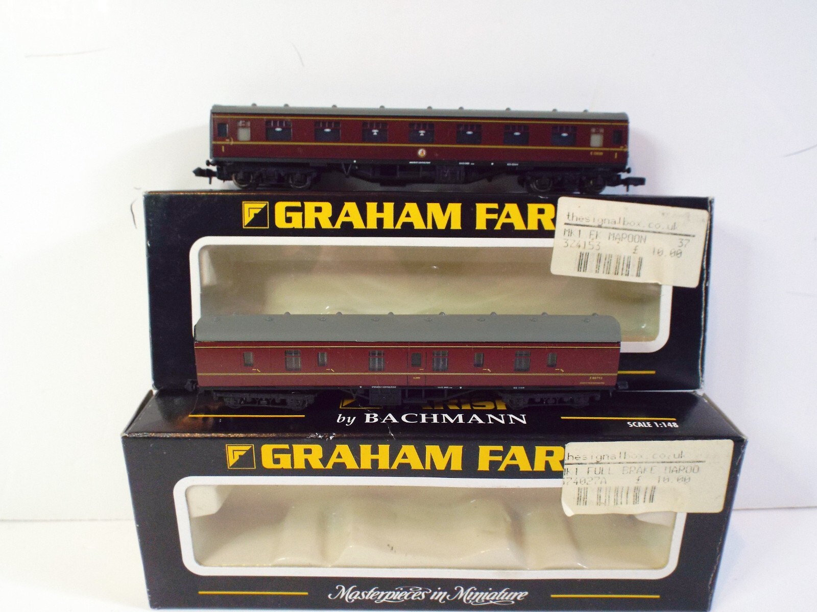 GRAHAM FARISH PAIR OF MK1 MAROON BR COACHES USED GOOD BOXED (N16)