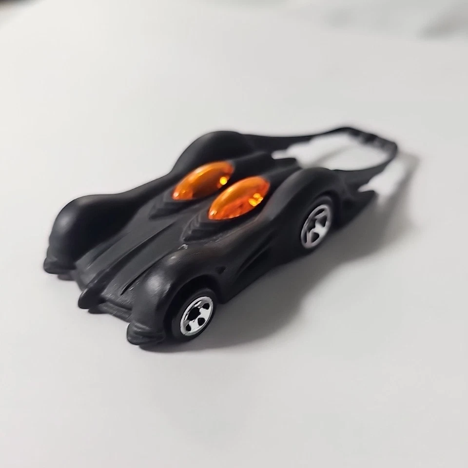 Hot Wheels Gotham DC First Editions Crooze Batmobile Batman Car 1:64 DieCast - Image 4 of 4
