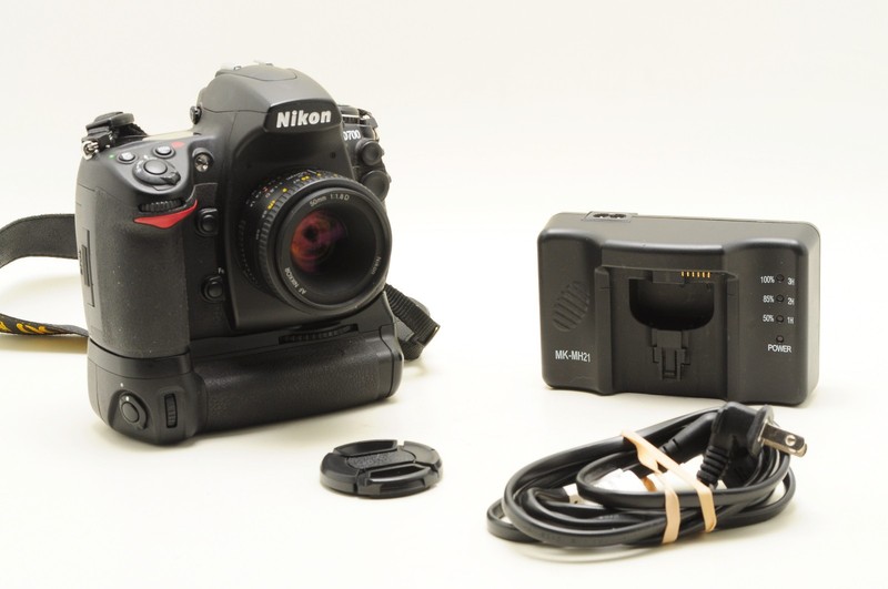 NIKON D700 BODY, 50MM F1.8D, MB-D10 GRIP WITH EN-EL4 BATTERY....FAST COMBO.