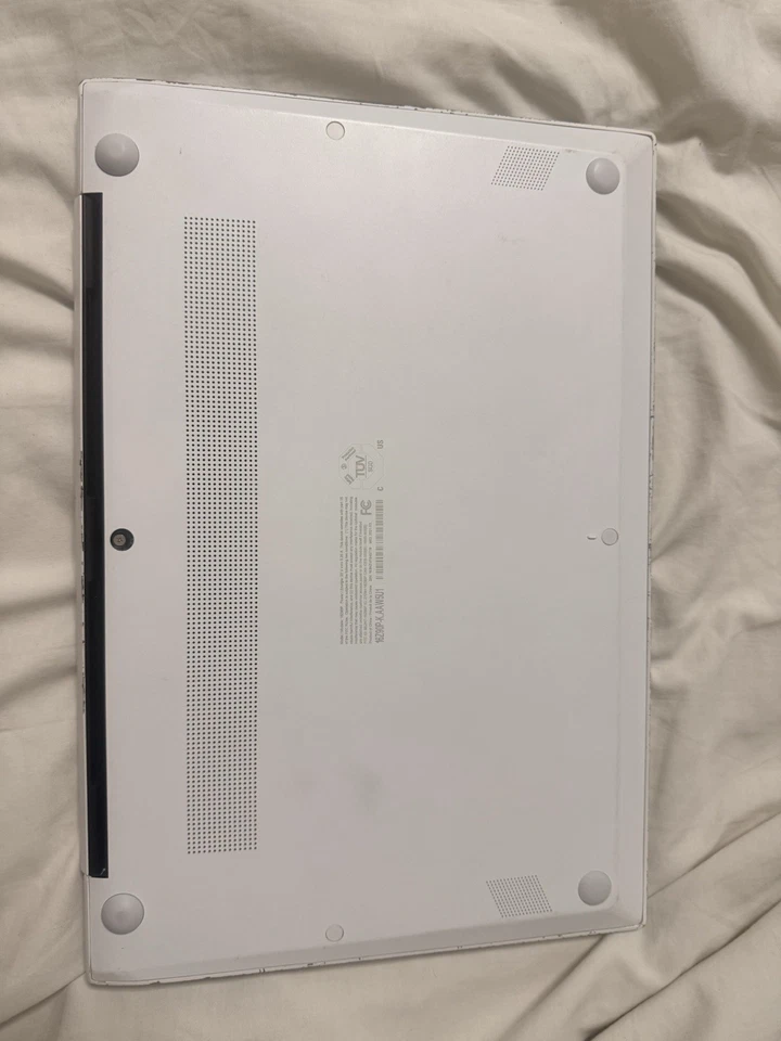 LG Gram 14" 11 Gen Intel i5 Hard Disk 256 GB Ram 8GB Windows 11 - Image 2 of 4