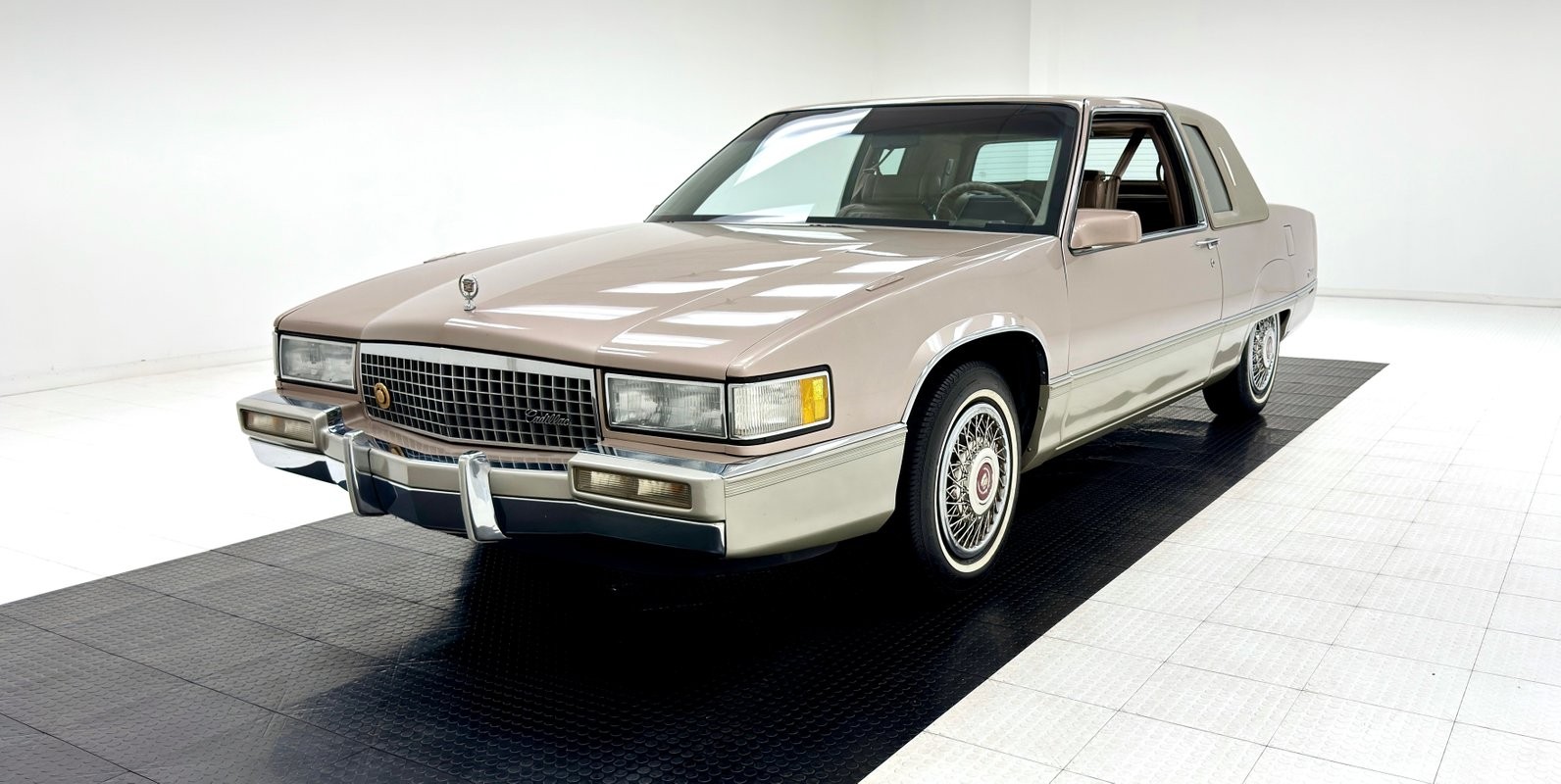 1990 Cadillac Fleetwood for sale in Morgantown Pennsylvania