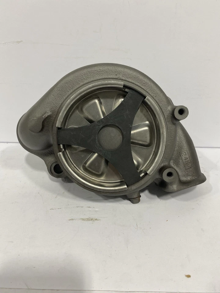 Водяной насос Volvo 9020575653 - Изображение 4 из 4