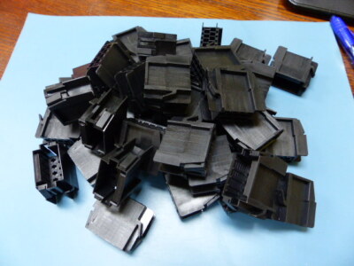FCI  VT92RH08BKT Qty of 50 per Lot Automotive Connectors 8 WAY MALE INSULATOR