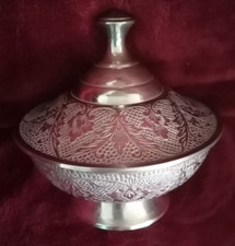 Beautiful Etched Covered Silver Plated Sugar Bowl Bon Bon Dish Heart Shaped Leaf