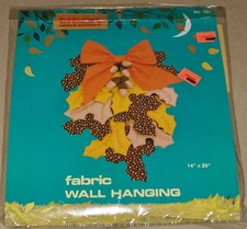 1987 Titan Autumn / Fall Leaves Acorns Fabric Wall Hanging Kit NIP 14x20"