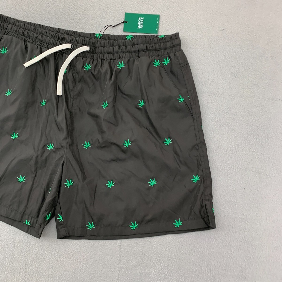 Maison Article Shoe Palace Hybrid Shorts XXXL Marijuana Leaf Print