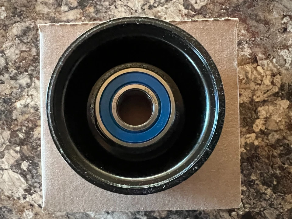 Litens 900162A - Accessory Drive Belt Idler Pulley-Belt Drive Grooved - Ford  Foto 2 de 4