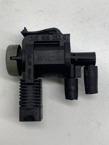 Volkswagen Golf IV 2002 Diesel 81kW Turbolader Druckwandler Magnetventil DRA8965