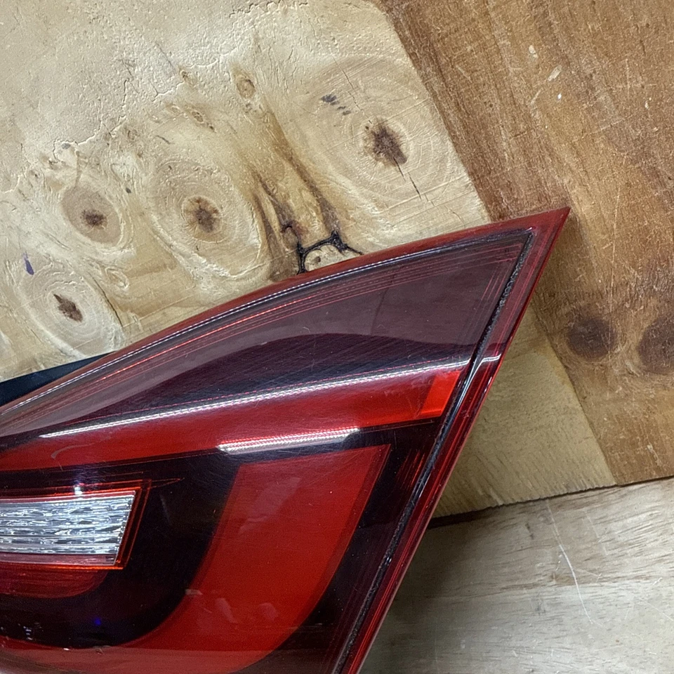 2015 - 2019 INFINITI Q70 Q70L PASSENGER RIGHT INNER LED TAILLIGHT TRUNK OEM 🌟 - Image 2 of 4