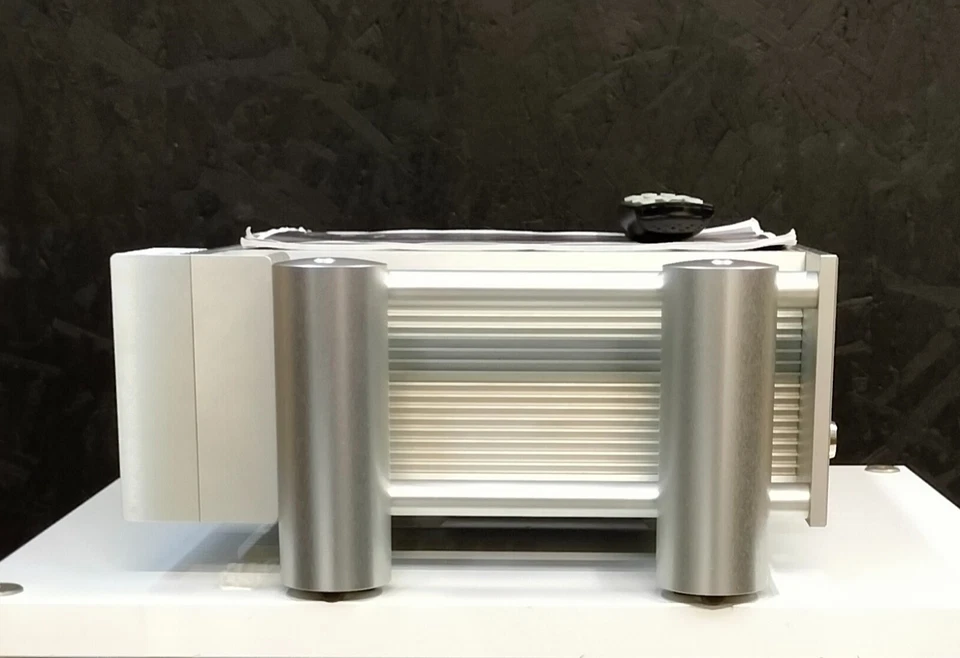 CHORD CPM2600 amplificatore integrato - Immagine 4 di 4