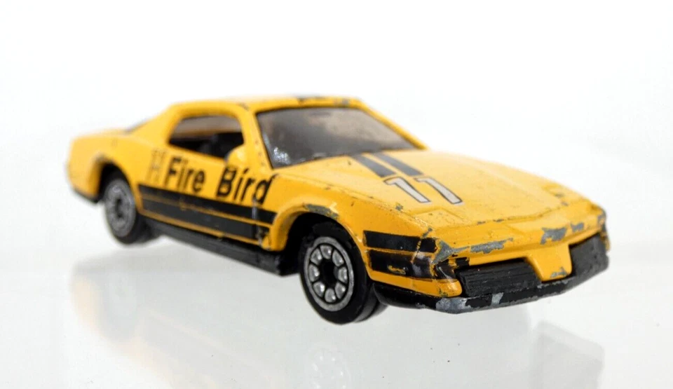 Coche de juguete Corgi Pontiac Firebird modelo vintage coleccionable amarillo Foto 3 de 4