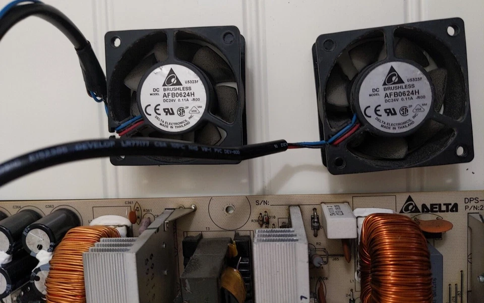 HP DesignJet DPS-386AP - 1 C Fuente de alimentación de baja tensión, lámina de plástico y 2 VENTILADORES Foto 3 de 4