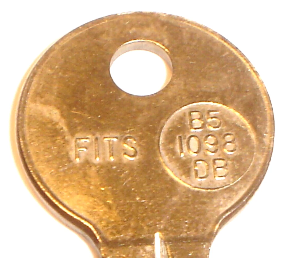 Taylor 98DB B5 1098DB fits 1947-1975 Jeep (All Models) Nickel Plated Brass - NOS - Image 4 of 4