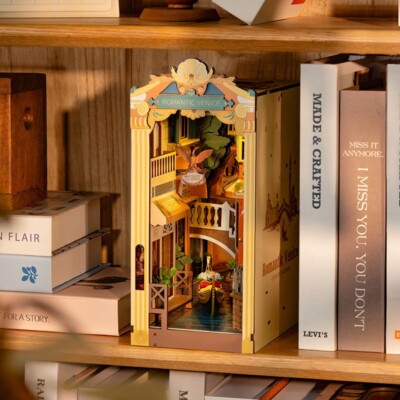 Rolife DIY Book Nook Romantic Venice 3D Wooden Puzzle Dollhouse Holiday Gifts