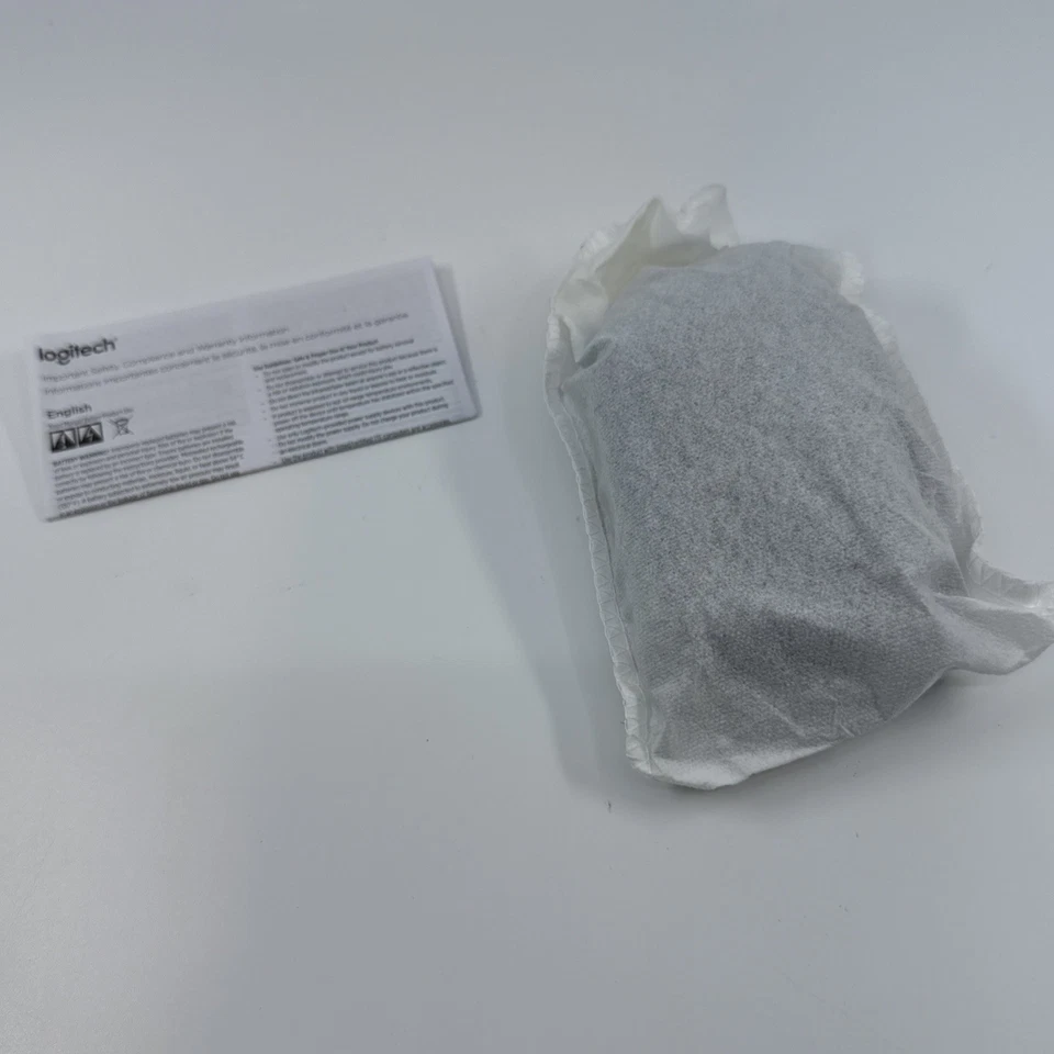 Logitech M196 Wireless Mouse - PC, Mac, Laptop, Ambidextrous, Compact, Black - Image 4 of 4