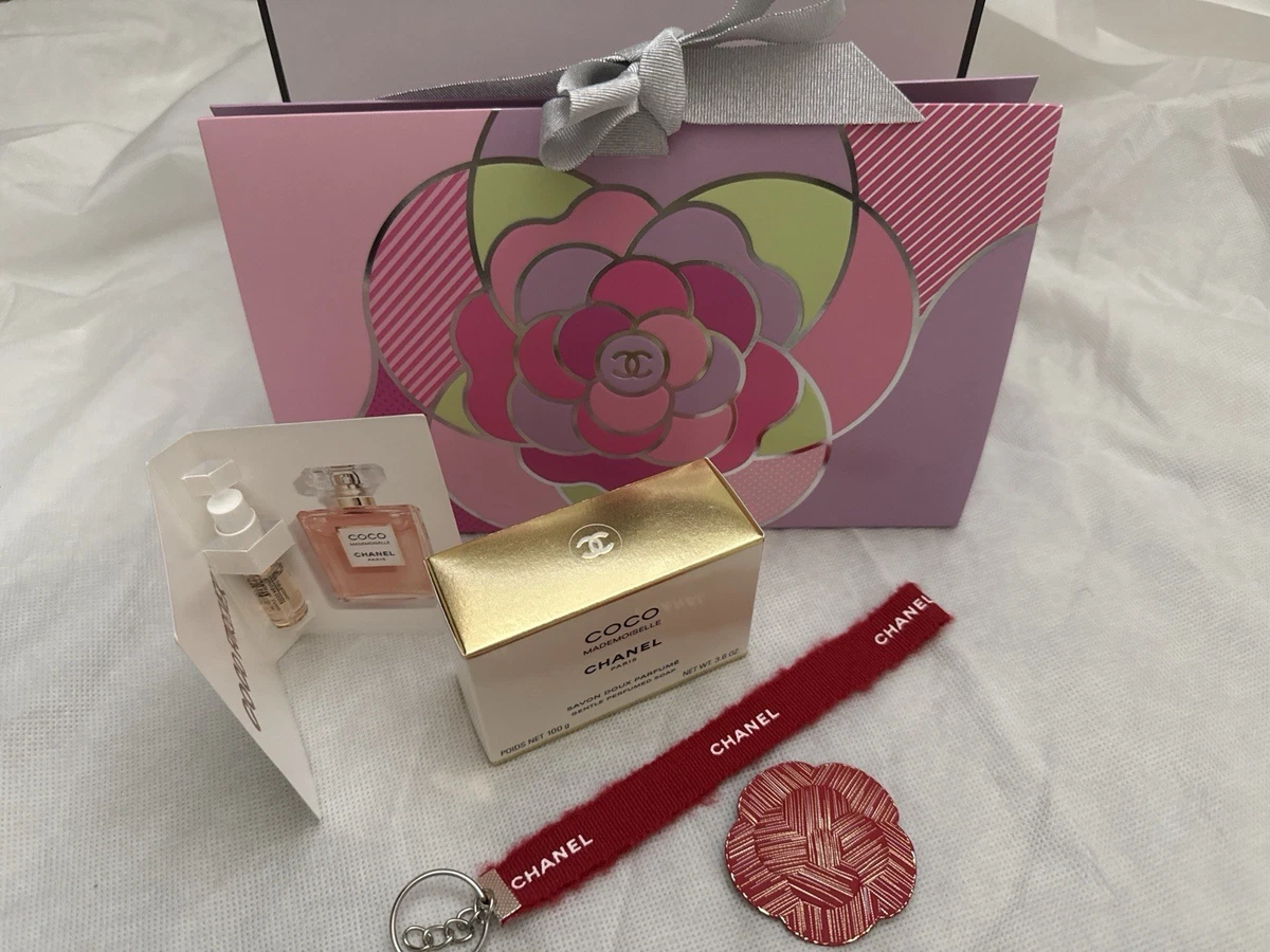 Preços baixos em Conjuntos de CHANEL presente para mulheres | eBay