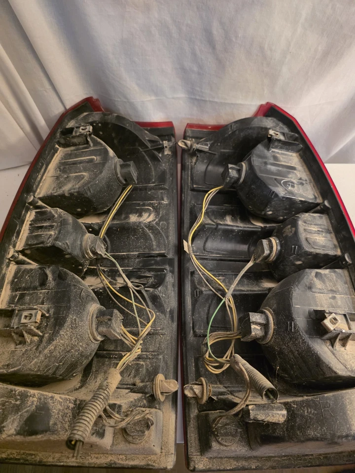 Chevrolet Avalanche 1500 2007 diestro/izquierdo pasajero/conductor luz trasera lámpara OEM Foto 4 de 4