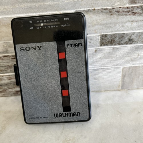 Vintage Sony WM-AF22 Walkman AM/FM Radio Cassette Player Rare Version - Working