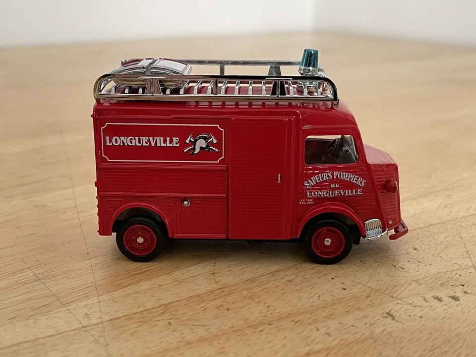 Matchbox Models Of Yesteryear 1947 CITROEN TYPE H VAN 1:43 YFE13 Fire Truck - Image 4 of 4