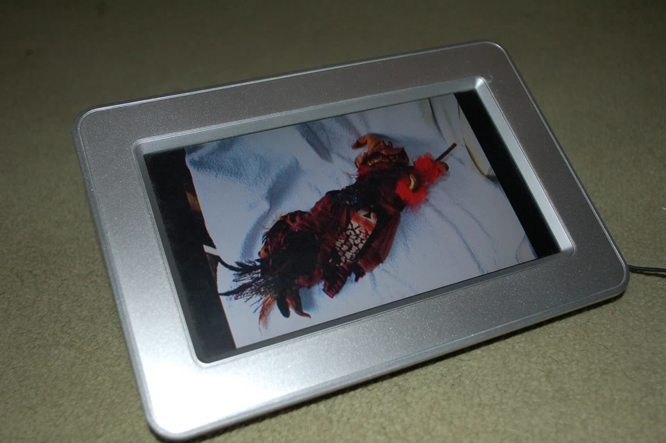 Logik 7" Digital Photo Frame model no PF-A720C good working order & PAT tested - Image 3 of 4