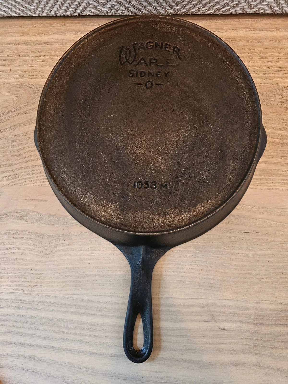 *RESTORED* Wagner Ware Sidney-O Cast Iron Skillet 1058M Heat Ring