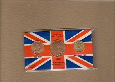 Münzensatz 1966 im Portemonnaie - Halfpenny, Penny, Threepence, ideal als Geschenk