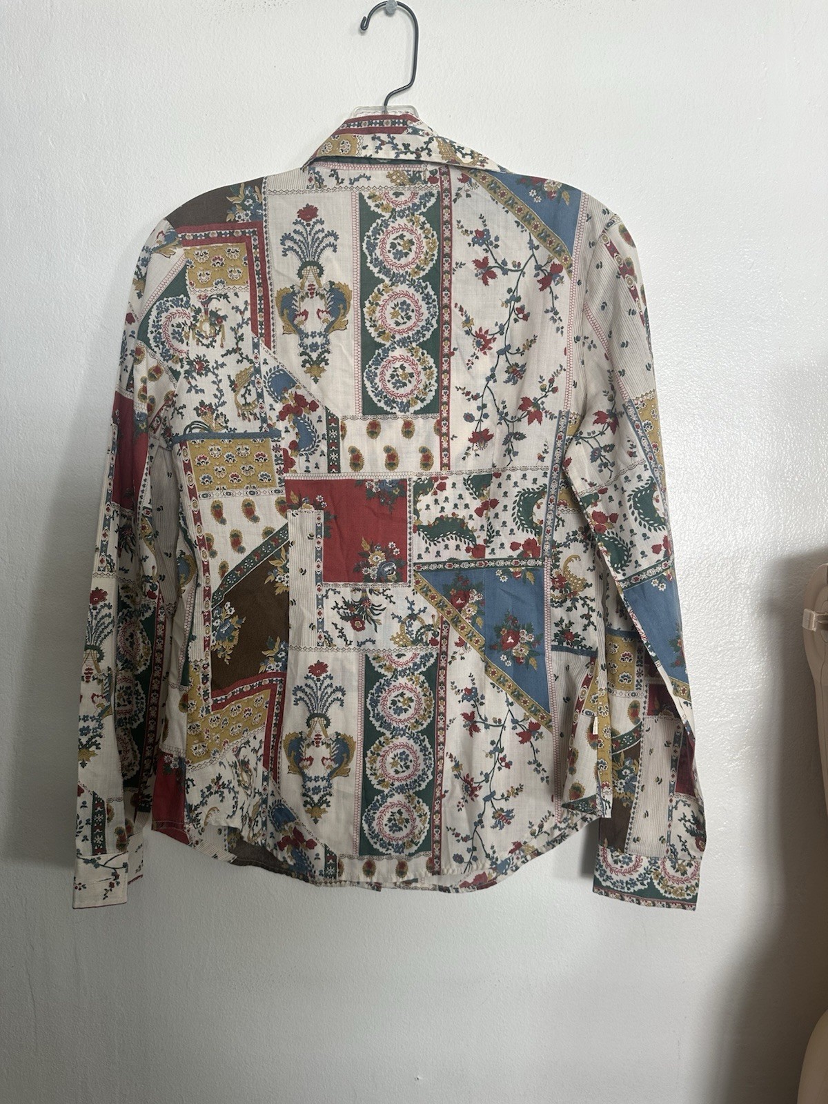 VTG Women's 70s Levi's Button Down Patchwork  Shi… - image 2