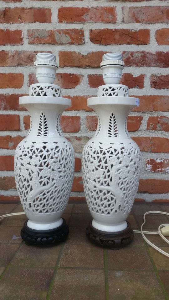 par de lámparas mediados de siglo porcelana ajouré chino vintage jarrón blanco Foto 2 de 4