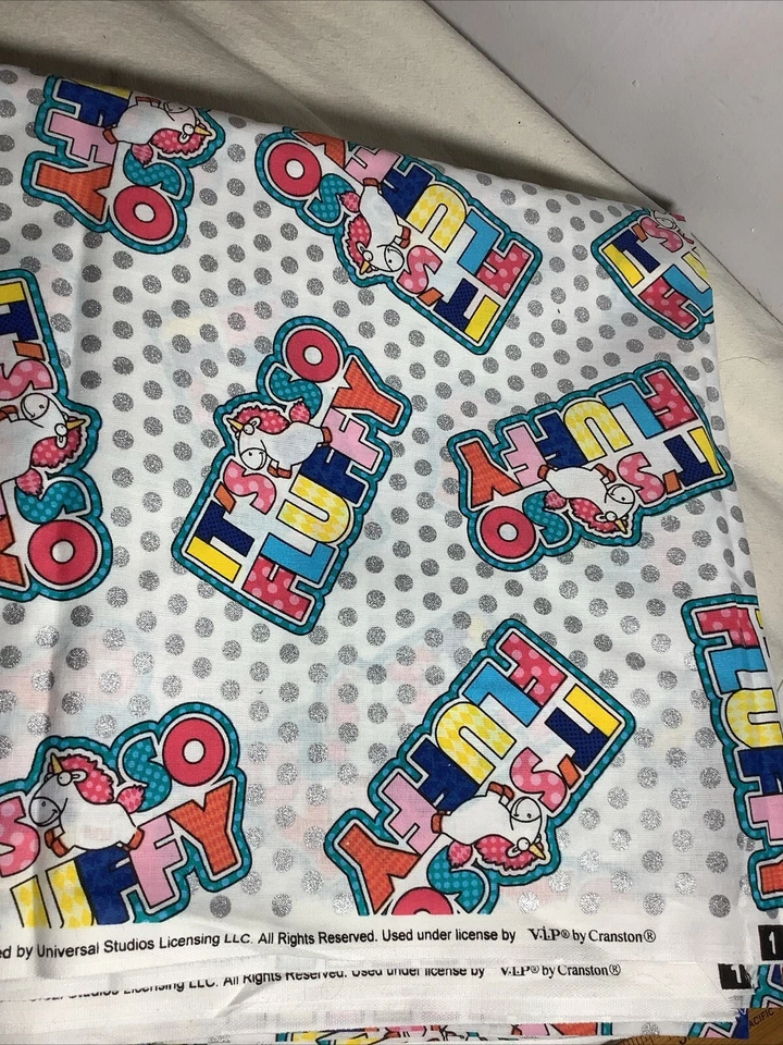Tela VIP Cranston 44 pulgadas. X 146 pulgadas. Nuevo~ Despicable Me~ It’s So Fluffy~ 4 yardas. Foto 4 de 4