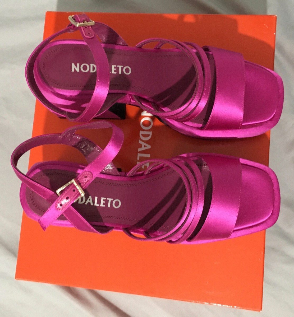 サンダル・ミュール NODALETO NODALETO Sandals (NO1128124 SHOCKING PINK SATIN) Nodaleto Pink Satin Bulla Chibi Sandals | italist