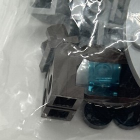 LEGO STAR WARS Unopened Pack With CHEWBACCA MINIFIGURE WOOKIE Millinum Falcon???