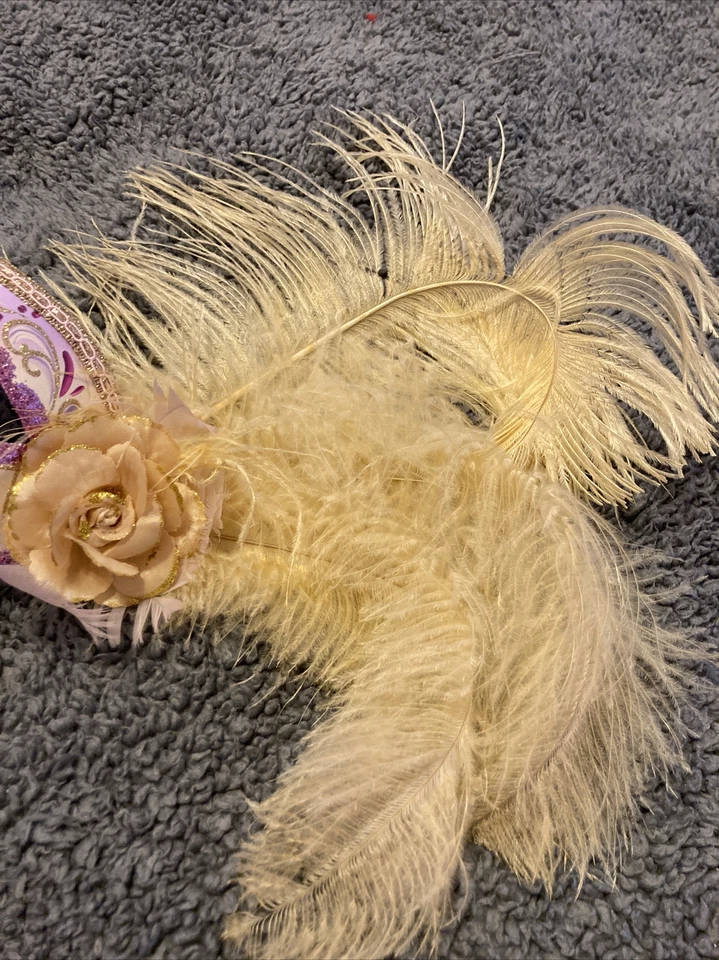 Máscara pintada a mano original firmada por Venecia con fecha 2013 hecha en Italia plumas Foto 3 de 4