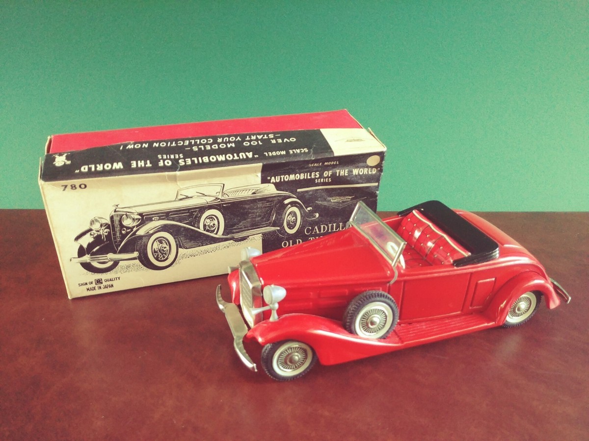 1960s Bandai Japan Tin Friction 1933 Cadillac Tinplate Oldtimer w