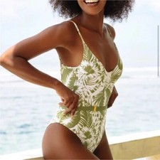 NEW  158 Kenny Flowers the Bali Underwire One Piece L