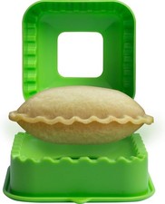 Sandwich Cutter and Sealer - Crustless Maker - Cut Seal - Square 