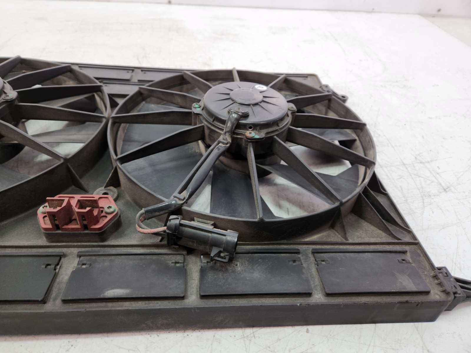 ✅ 2009-2019 OEM Maserati GT M145 4.7L Engine Radiator Cooling Fan Assembly 51k