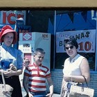 Women & Boy @ Reeves Food Centers, Bowling Green KY, Nehi Soda 1960's 35mm Slide — photo 3