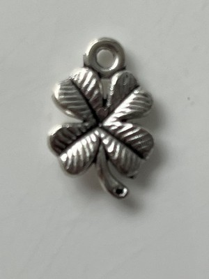 SILBER METALL CHARM - VIERBLÄTTRIGES KLEEBLATT