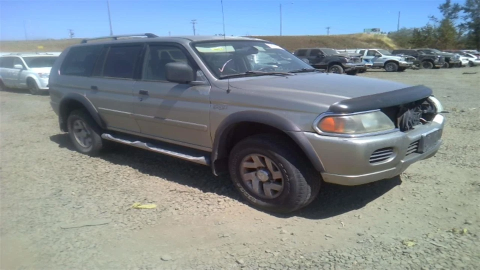 二手左门镜 适合:2002 三菱 Montero 运动 Power 左 A 级 — 第 4/4 张图片