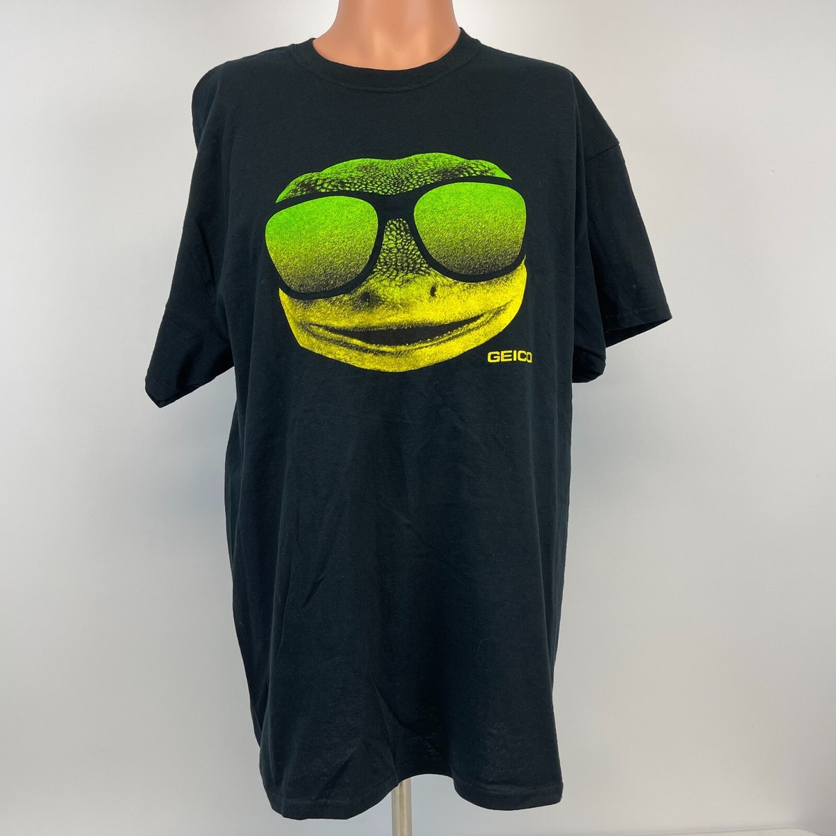 Geico Gecko Sunglasses Logo T Shirt Vintage 2000s Black Size XL | eBay