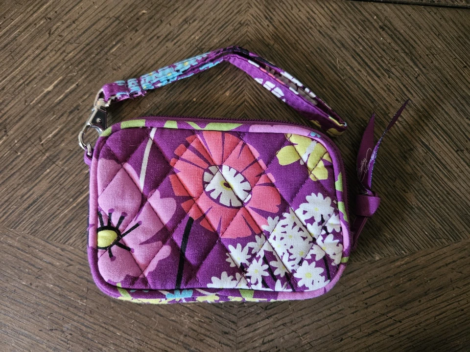 Mini Cartera Muñequera Vera Bradley Púrpura Flutterby Mariposas Usada en Excelente Condición Foto 2 de 3