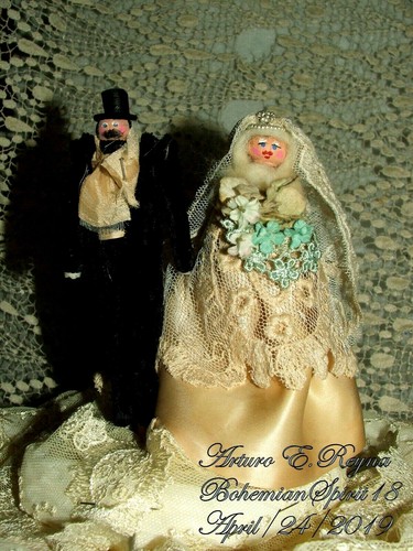 Braut & Bräutigam Figur Viktorianischer Stil HANDGEMACHT HOCHZEITSTORTE TOPPER Dekor - Bild 2 von 7