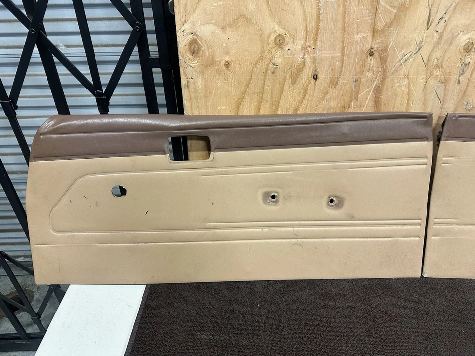 Toyota Pickup Door Panels Brown OEM 1984-1986 V32 - Изображение 3 из 4
