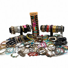 105 Pc Bracelet Lot Fashion Jewelry Cuffs Bangles Beaded Vintage Modern 6.5 lbs