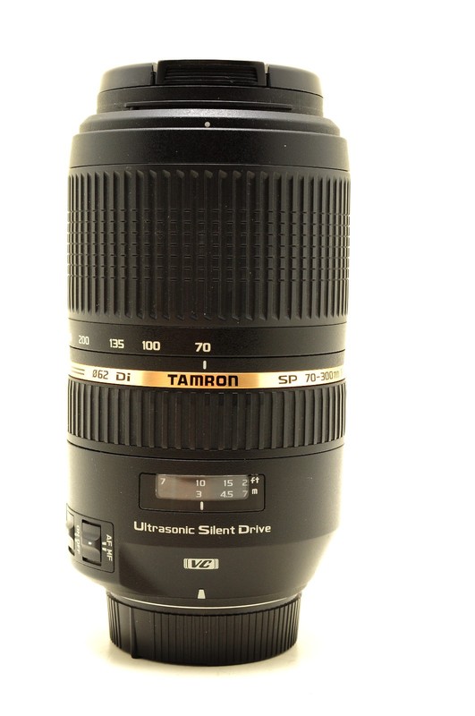 TAMRON SP 70-300MM F4-5.6 Di VC FOR NIKON AF MOUNT....NICELY BUILT!