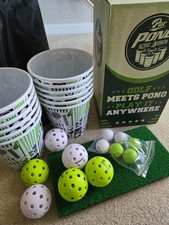 Par Pong Backyard Golf Chipping Game w/ 2 mats, 12 balls 12 Buckets bag - NEW